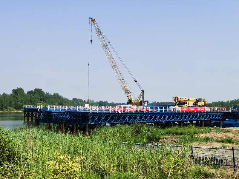 Mga Blue Painted Construction Platform para sa Mga Tulay